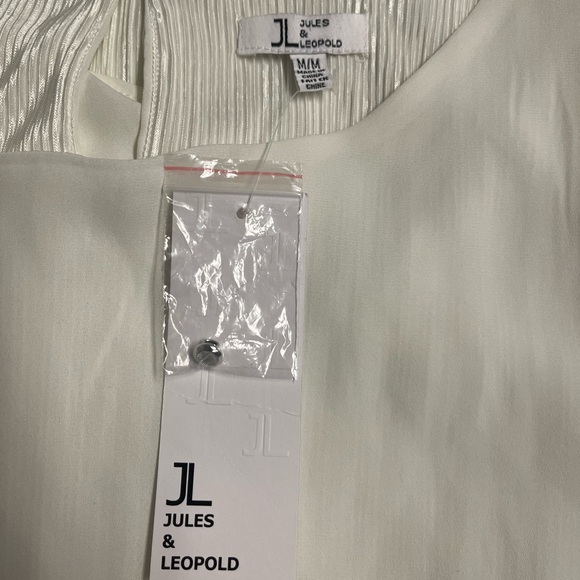 Jules & Leopold Cream Tie Front Asymmetrical Tank Top - Picture 3 of 5